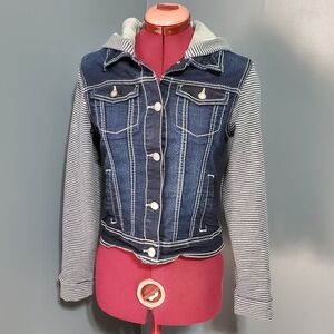 No Boundaries Blue Denim Hoodie Jacket Gray Striped Sleeves Women's Size S (4-6)
